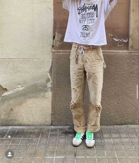 Mens Minimalist Fashion, Pose Ideas Winter, Carpenter Pants Outfit, Style Inspo Winter, Stussy Tee, Adidas Outfit Shoes, Carhartt Carpenter Pants, Vintage Stussy, Guy Fits