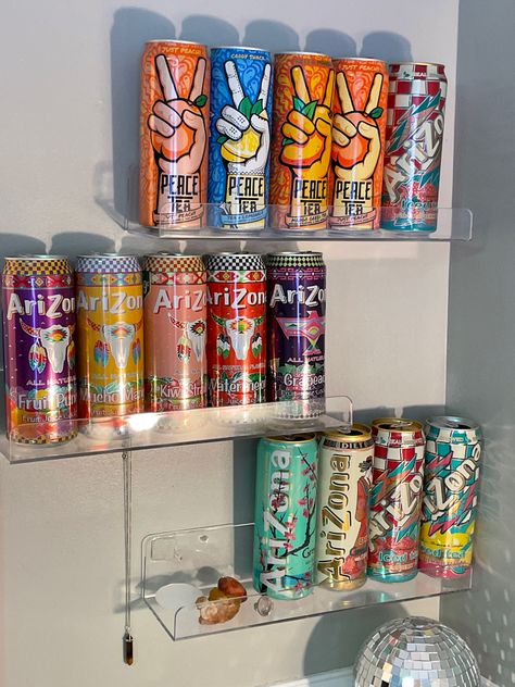 Arizona Cans Diy, Punk Room, Ideas Cuarto, Drink Display, Green Teas, Coca Cola Can, Retro Room, Ice Tea, Gaming Room