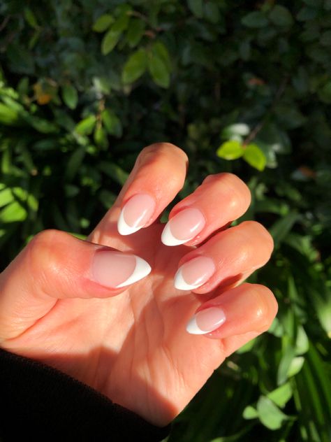 Almond Nail With French Tip, Cute White French Tip Nails Almond, White Hoco Nails Almond, Cute Almond French Tips, Short Almond White French Tip Nails, Summer Nails French Tip White, Hoco Nails For White Dress, Simple Hoco Nails Almond, Simple Cute French Tip Nails