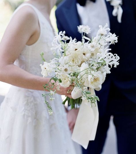 White Astilbe Bouquet, Astilbe Bouquet, White Bouquets, Green Bouquet, White Bridal Bouquet, Elegant Centerpieces, Wedding Flower Inspiration, Small Bouquet, White Bouquet