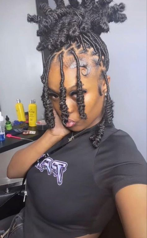 Soft Locs Dreads, Invisible Locs With Bangs, Braided Locs Women, Updo Soft Locs Hairstyles For Women, Soft Locs Barbie Ponytail, Soft Loc Styles, Soft Locs Hairstyles Ideas, Unique Hairstyles For Black Women, Short Soft Locs