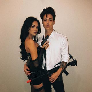 Spy Halloween, Halloween Customs, Unicorn Halloween Costume, Creepy Halloween Costumes, Halloween Parejas, Best Couples Costumes, Cute Couple Halloween Costumes, Classy Couple, Trendy Halloween Costumes