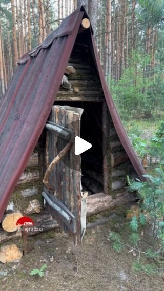 Rustic Winter Cabin, Small Cabin Build, Off Grid Cabin Interior, Log Cabin Playhouse, Bushcraft Cabin, Forest Shelter, Rustic Small Cabin, Whimsical Cabin, Hut In The Woods