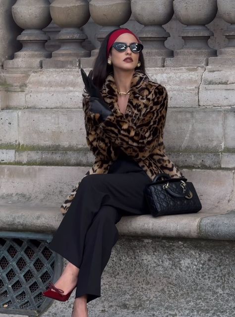 #mobwifewinter #mobwife #mobwifeaesthetic #mobwifemakeup #mobwifefashion #mobwifetrend Wife Style, Mob Wives, Mob Wife, Looks Street Style, Print Coat, Coat Outfits, Feminine Outfit, Looks Style, Looks Vintage