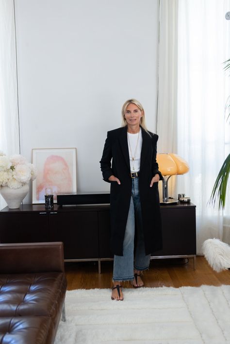 Une fille, un style: Inside the Parisian apartment of Valérie Leberichel, Global VP Communications at Givenchy | Vogue France Parisian Modern Apartment, Parisian Style Living Room, Parisian Apartment Interior, Modern Parisian Interior, Emmanuelle Alt Style, Modern Parisian Apartment, Parisian Modern, Blair House, Jean Louis Scherrer