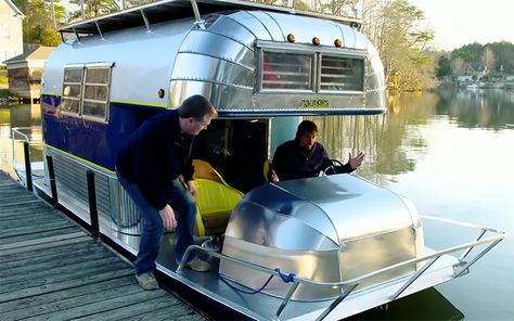 Houseboats For Sale, Trailerable Houseboats, House Boats For Sale, Camper Boat, Boat Fashion, Jon Boat, Boat Projects, Cool Campers, Boat Interior