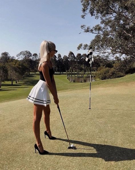 Golf Tournament Outfit, Girls Golf, Golf R, Golf Wang, Women Golfers, Golf Tournament, Golf Outfits Women, Golf Fashion, Golf Swing