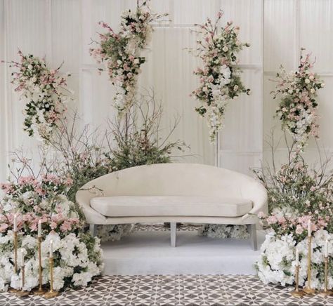 Simple Throne Wedding, Wedding Dais Pelamin, Wedding Throne Decoration, Engagement Dais, Pelamin Tunang Simple, Dais Decoration, Backdrop Design Wedding, Simple Wedding Stage, Elegant Wedding Backdrop