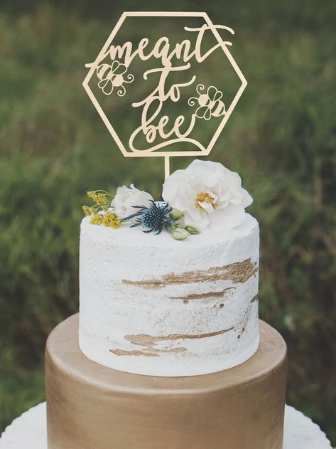 Bee Wedding Cake, Unique Wedding Cake Toppers, Bridal Cake Topper, Southern Wedding Cakes, Orange Wedding Cake, Unique Wedding Cake, Meant To Bee, Bee Cake, Wedding Cake Toppers Unique