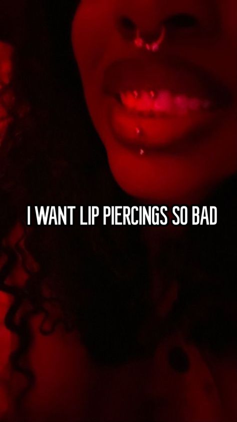 Lip Piercing Chart, Labret Piercing Small Lips, Small Lip Piercing, Reversed Angel Bites Piercing, Ashley Piercing Aesthetic, Vertical Labret Piercing Black Women, Piercing Whisper, Lip Peicerings, Medusa Piercing Scar