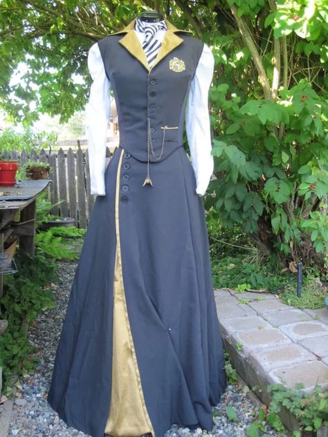 Vintage Hufflepuff, Slytherin Colors, Hufflepuff Dress, Hufflepuff Uniform, Hufflepuff Outfit, Hogwarts Uniform, Steampunk Inspiration, Hufflepuff Pride, Ladies Vest