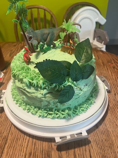 Buttercream Dinosaur, 3 Layer Cake, Dinosaur Jungle, 3 Layer Cakes, Dino Cake, Dinosaur Birthday Cakes, Cake With Buttercream, Dinosaur Themed Birthday Party, Jungle Cake