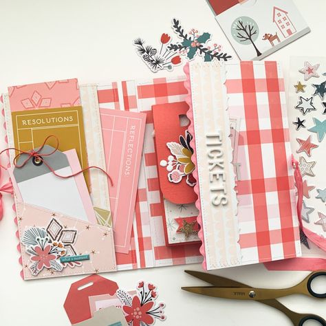 Diy Mini Album Tutorial, Scrapbook Albums Tutorial, Beginner Scrapbooking, Christmas Mini Albums, Diy Scrapbook Album, Stamping Projects, Album Tutorial, Hip Kit Club, Mail Ideas