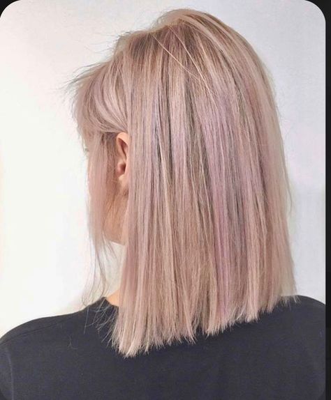 Short Straight Hairstyles, Hair Highlights Ideas, Gold Blonde Hair, Rose Gold Hair Blonde, Rose Gold Hair Brunette, Blond Rose, Highlights Ideas, 2020 Hairstyles, Ash Hair