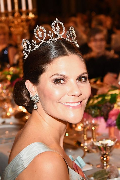 Swedish Royal Tiaras, Kroonprinses Victoria, Princess Sofia Of Sweden, Stockholm City, Swedish Royalty, Royal Crowns, Princess Victoria Of Sweden, Royal Tiaras, Princess Madeleine