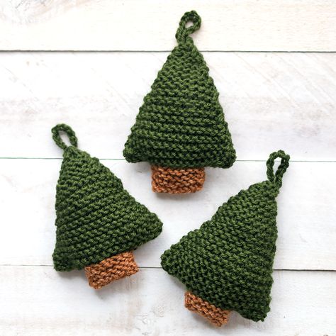 Knit Christmas Projects, Easy Knitting Projects Christmas, Simple Knitted Christmas Decorations, Knitted Christmas Tree Ornaments Free Pattern, Knitting Christmas Tree, Gina Michele Knitting Patterns, Knit Ornaments Patterns Free Easy, Knitted Christmas Trees Pattern, Quick Christmas Knits