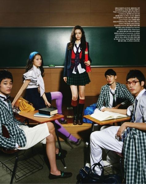 "Hello, Gossip Girl": Oh Joong Seok Shoots Korean Gossip Girls for Vogue Korea Back To School Session Photo Shoot, School Editorial Photoshoot, Classroom Photoshoot Ideas, School Fashion Editorial, Yearbook Photoshoot Ideas High Schools, Highschool Photoshoot, Classroom Photoshoot, High School Photoshoot, Photoshoot Vogue