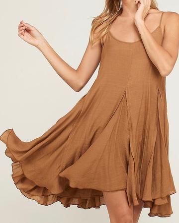 Flowy Boho Dress, Flowy Clothes Aesthetic, Flowy Outfits, Junior Formal Dresses, Contemporary Dresses, Boho Chic Dress, Stretchy Dress, Long Black Dress, Online Wedding Dress