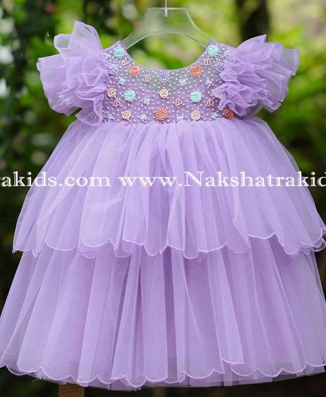 Short Frocks For Women, Frock Designs For Girl, Birthday Frocks, Frock Models, Frocks For Kids, Long Frock Designs, Kids Dress Collection