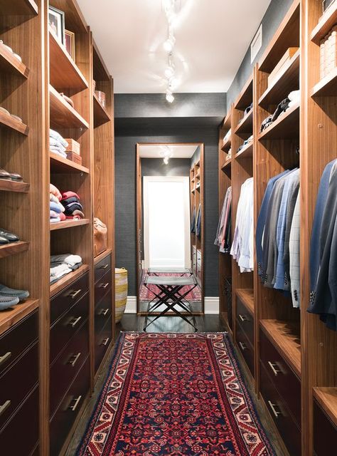 Luxe Men's Walk-In | Amazing Walk In Closet Design And Organization Ideas | Stylish Walk In Closet Design For Every Modern Man | Sophisticated Masculine Walk In Closets For Men With Style #walkincloset #design #closetorganization #ideas #small #modern #formen Walkincloset Design, Walking Wardrobe, Small Dressing Rooms, Walking Closet, Dream Closet Design, Walk In Closet Design, Closet Design Layout, Closet Layout, Walk In Closets