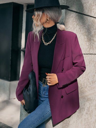 Burgundy Blazer Outfit Woman, Maroon Blazer Outfit, Purple Jacket Outfit, Purple Blazer Outfit, Burgundy Blazer Outfit, Blazer Outfits Women, Light Jeans Outfit, Maroon Blazer