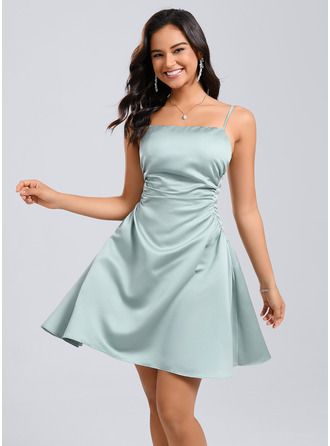 Knee Length Hoco Dress, Cute Short Dresses Casual Simple, Blue Satin Dress Short, Formal Dresses Knee Length, Satin Dress Short, Light Blue Bridesmaid Dresses, Blue Satin Dress, Satin Formal Dress, School Dance Dresses