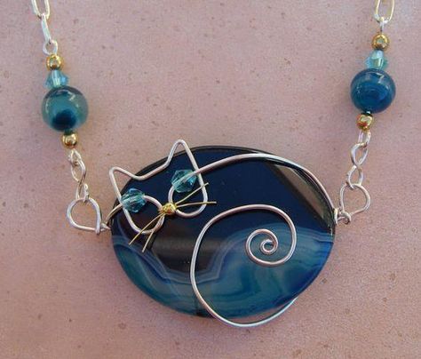 Wire Cat, Wire Jewelery, Bijoux Fil Aluminium, Agate Pendant Necklace, Necklace Ideas, Wire Work Jewelry, Handmade Wire Jewelry, Homemade Jewelry, Work Jewelry