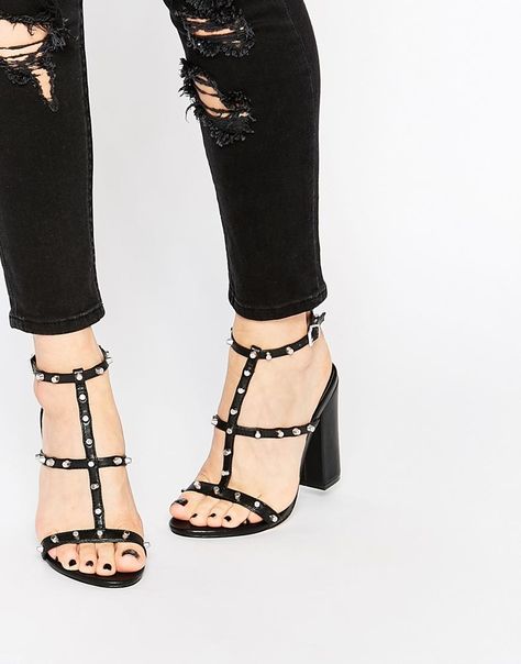 ASOS | ASOS - HANSEN - Sandales effet cage à talons chez ASOS Ghillie Shoes, Wedding Outfits For Women, Asos Shoes, Caged Heels, Studded Heels, Chunky Heels Sandals, Studded Sandals, Lace Up Sandals, Heels Sandals