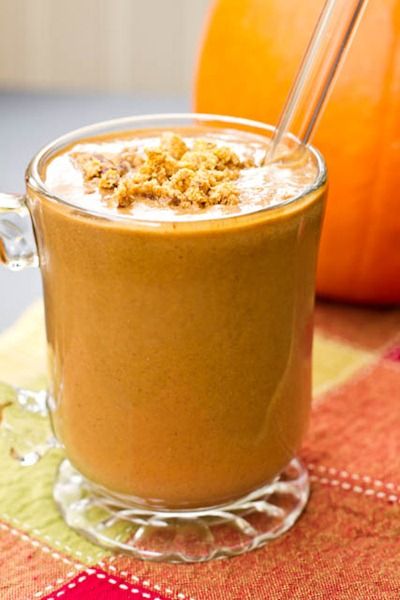 Pumpkin Gingerbread Smoothie Gingerbread Smoothie, Cashew Smoothie, Pumpkin Gingerbread, Haylie Pomroy, Pumpkin Pie Smoothie, Oh She Glows, Pumpkin Smoothie, Spa Water, Smoothie Shakes