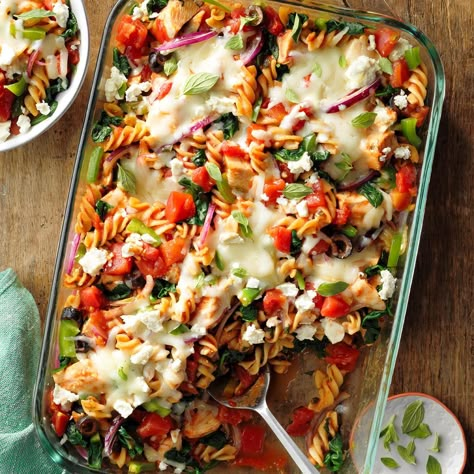 Contest-Winning Greek Pasta Bake Mediterranean Pasta Bake, Greek Pasta Bake, Greek Casserole Recipes, Salad Appetizer Cups, Greek Pasta, Tuna Casserole, Baked Pasta Recipes, Hot Dish, Appetizer Salads