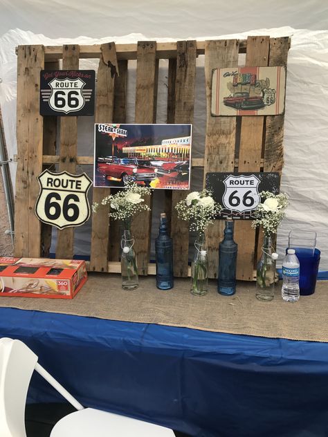 Classic Car Party Ideas, Classic Car Party Decorations, Vintage Birthday Decor For Men, Old School Party Decorations, Vintage Car Party Decorations, Route 66 Party Decoration, Route 66 Birthday Party Ideas, Classic Car Baby Shower Theme, Classic Birthday Party Decorations