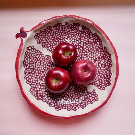 Very excited to show you all this big commissioned pomegranate bowl I made for @almassbadat !! It’s the biggest ceramic piece I’ve made so… Pomegranate Bowl, Pomegranate Art, Pottery Lessons, Ceramics Pottery Vase, Pottery Painting Designs, Clay Bowl, Wheel Thrown Pottery, Ceramics Pottery Art, Bowl Designs