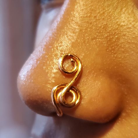 Nose Wire Jewelry, Homemade Nose Ring, Faux Nose Piercing, African Nose Cuff, Nose Clip Jewelry, Nose Cuffs No Piercing, Nose Cuff Designs, Nose Cuff Aesthetic, Nose Jewelry Aesthetic