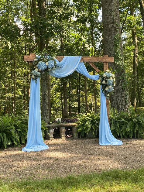 Blue Outside Wedding, Blue Arbor Wedding, Dusty Blue Wedding Arch Ideas, Dusty Blue Wedding Country, Teal Blue Wedding Decor, Hydrangea Themed Wedding, Dusty Blue Wedding Arbor, Dusty Blue Arch Wedding, Royal Blue Wedding Arch