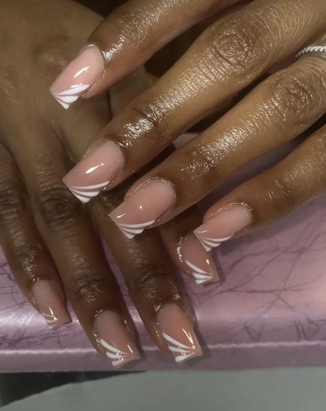 Beige French Tip Nails Square, Square Biab Nail Art, Rich Lady Nails, Nails For Black Women Dark Skin, Coffin Nail Art Designs, Coffin Nail Art, Art For Short Nails, Nail Art For Short Nails, Biab Nails