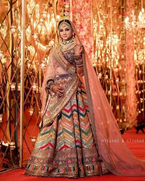 The Most Popular Designer Lehengas Picked By Real Brides! Choli Ideas, Lehenga Color Combinations, Cloth Collection, Shadi Dresses, Latest Bridal Lehenga, Wedding Lehenga Designs, Lehenga Gown, Indian Bride Outfits, Bridal Lehenga Collection