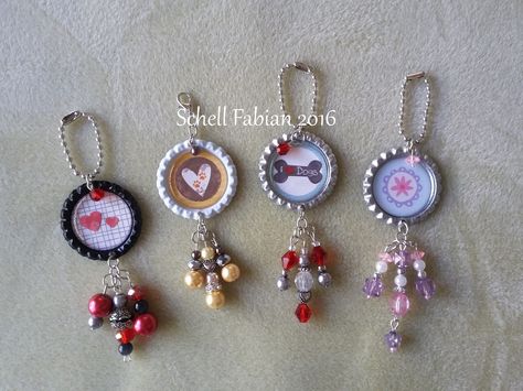 My first bottle cap charms Bottle Cap Ideas Projects, Bottle Cap Pins, Bottle Cap Bracelet, Diy Bottle Cap Crafts, Recycling Diy, Bottle Top Crafts, Bottle Cap Projects, Bottle Cap Jewelry, Bottle Cap Earrings