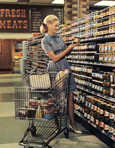 1960s Grocery Store, Vintage Supermarket, Vintage Grocery, 80s Interior Design, School Dinner, Collage Video, Modern Market, 80s Interior, 50s Women