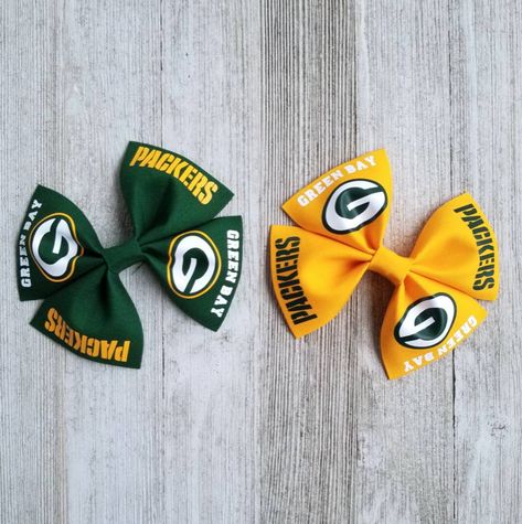 Excited to share this item from my #etsy shop: Greenbay Packers, Packers hair bow, Green Packers bow, gold Packers bow, kids, big girls, baby, toddler hair bow, newborn packers headband #accessories #nflhairbow #handmade #packers #greenbay #hmfbowtique Football Hair Bows, Green Packers, Football Hair, Packers Baby, Bow Designs, Headband Accessories, Toddler Hair Bows, Custom Bows, Bow Design