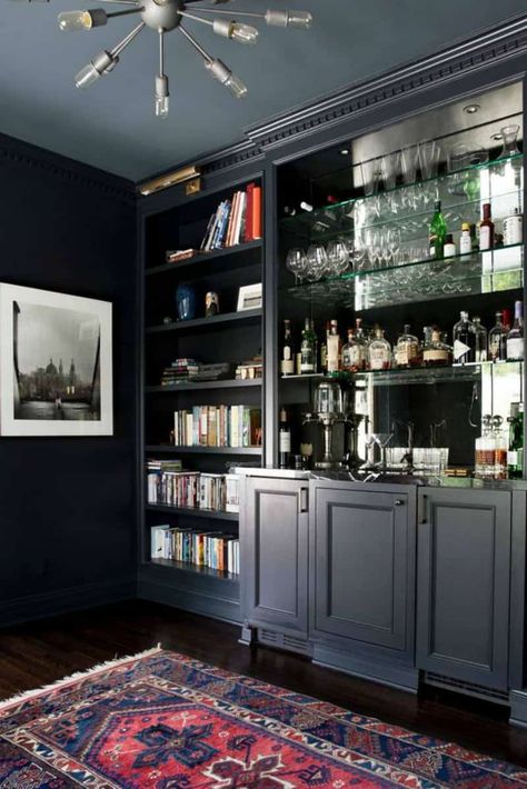 35 Chic Home Bar Designs You Need to See to Believe Library Bar, Speakeasy Bar, Home Bar Rooms, Modern Home Bar, Home Bar Design, Diy Home Bar, Home Bar Designs, Bar Room, Home Bar Decor