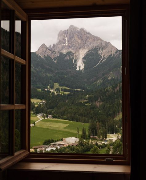 Mornings views from the dreamiest bed and breakfast ✨ Bed And Breakfast Aesthetic, Dreamy Bed, Morning View, Jolly Holiday, Cozy Bed, Bed And Breakfast, The Good, Bed, Quick Saves