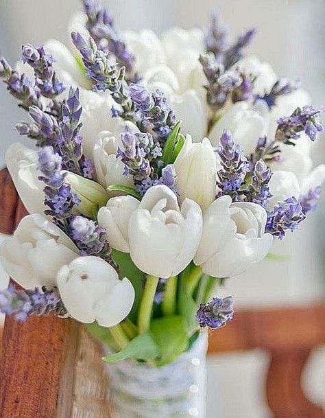 Tulips Arrangement, Tulip Wedding, Flower Vase Arrangements, Tulip Bouquet, Purple Tulips, Vase Arrangements, White Tulips, Beautiful Flower Arrangements, Lavender Wedding