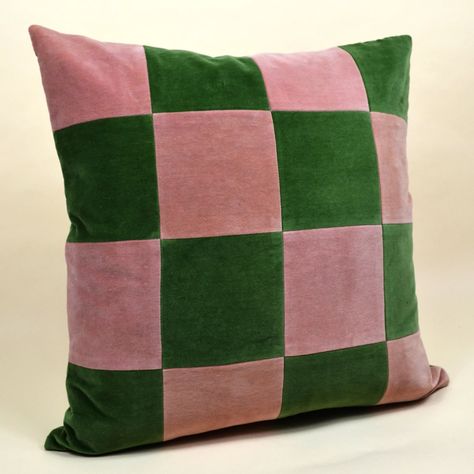 Checkered Decor, Color Checker, Modern Throw Pillows, Living Room Pillows, Velvet Pillow, Kids Tv, Velvet Throw, Patchwork Patterns, Velvet Pillow Covers