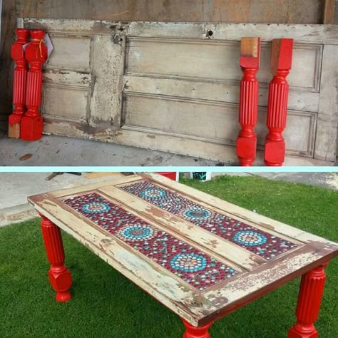 Old Door Tables, Upcycle Door, Old Door Projects, Salvaged Doors, Door Table, Doors Repurposed, Old Door, Old Doors, Flipping Furniture