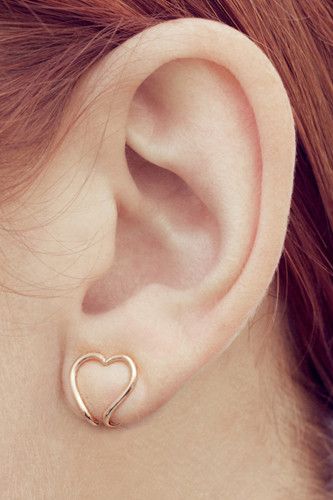 We <3 These Adorable Clip-Ons That Even Pierced Girls Would Sweat+#refinery29 Piercings For Girls, Diy Wire Jewelry, Handmade Wire Jewelry, Ear Cuffs, Wire Earrings, Ear Jewelry, Cute Jewelry, Wire Jewelry, Ear Piercings