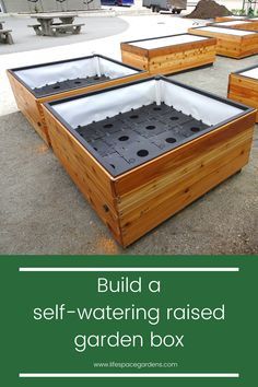 Self Watering Raised Beds Diy, Raised Garden Beds Self Watering, Self Watering Raised Garden Beds Diy, Self Watering Vegetable Garden, Raised Garden Bed Watering System Diy, Raised Gardening Beds, Self Watering Planter Diy Raised Beds, Self Watering Raised Bed, Raised Garden Bed Irrigation Diy