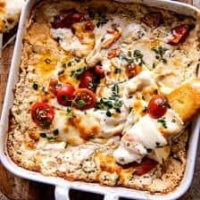 Roasted Garlic Bread Caprese Dip - Half Baked Harvest Garlic Bread Dip, Baked Garlic Bread, Caprese Dip, Roasted Garlic Bread, Baked Caprese, Horderves Appetizers, Italian Diet, Bread Dip, Baked Garlic