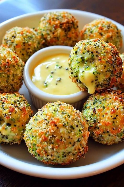 Baked Broccoli Cheese Balls Broccoli And Ricotta, Vegetarian Nibbles Parties, Baked Broccoli Balls, Keto Broccoli Cheese Balls, Broccoli Cheese Stuffed Potatoes, Broccoli Cheese Puff Pastry, Broccoli Appetizer Recipes, Fried Broccoli And Cheese Balls, Brocolli Appetizer Recipes