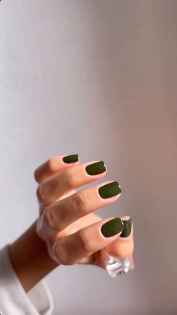 Essie Force Of Nature, Green Nails Natural Nail, Olive Green Toe Nails, Dark Sage Green Nails, Dark Olive Green Nails, Earthy Green Nails, Autumn Nails Green, Green Nails For Fall, Moss Green Nails