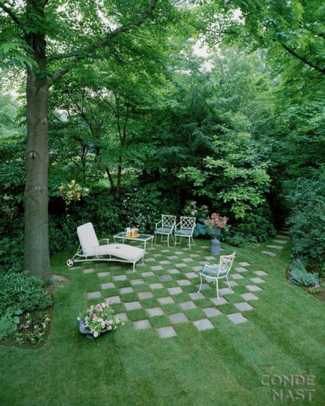 Lawn Design, Lawn Furniture, Have Inspiration, The Secret Garden, Garden Cottage, Shade Garden, Garden Paths, Dream Garden, Yard Landscaping